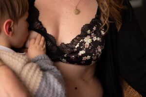 Choisir le bon soutien-gorge d'allaitement : guide complet